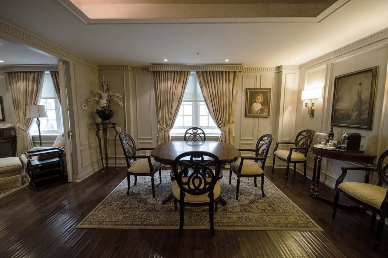 Windsor Arms Hotel, Toronto