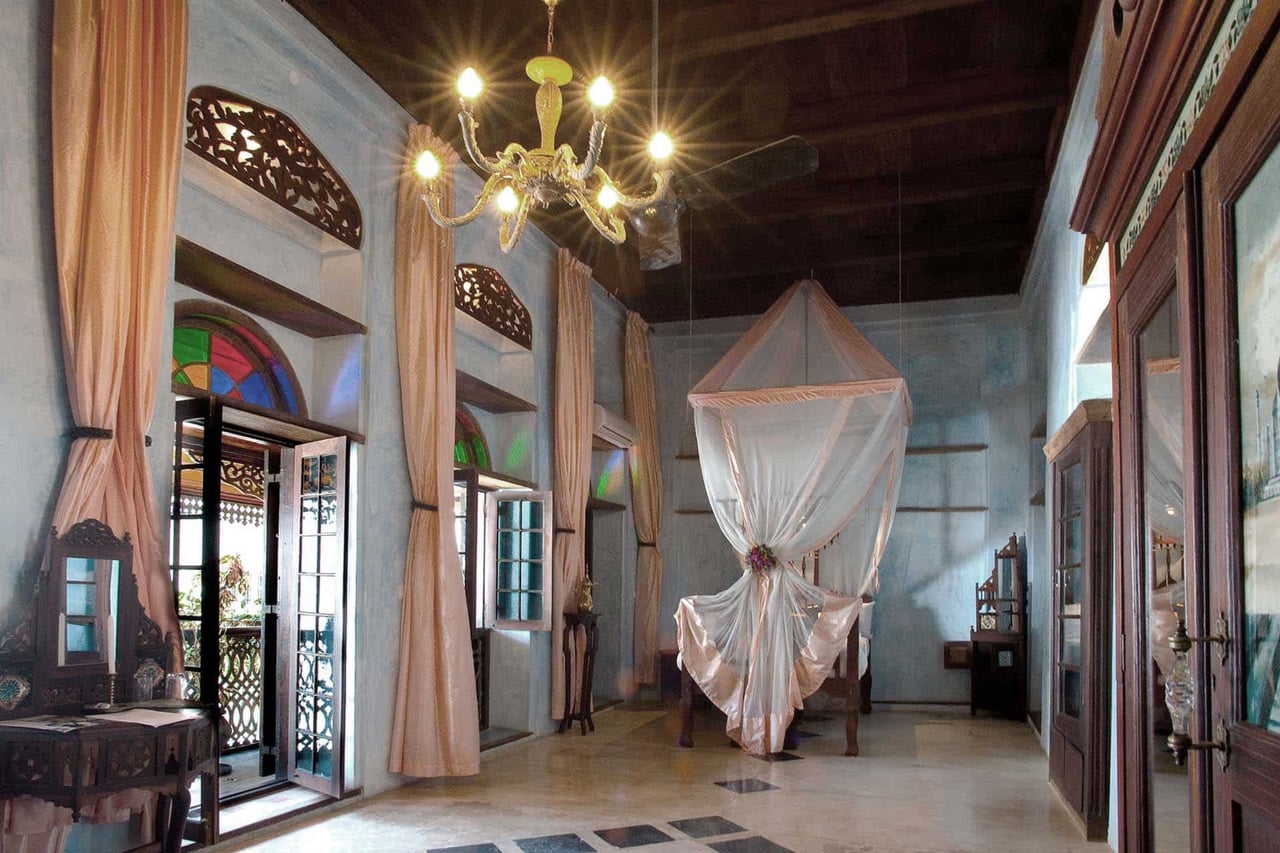 Emerson Spice Hotel